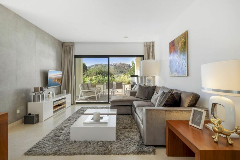 fa135b10fb433e473ef9a0dc1f28e016 - 2