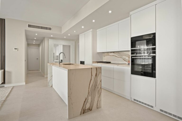 fdc404932b17f9e18d4d2988e5197d5e - 7