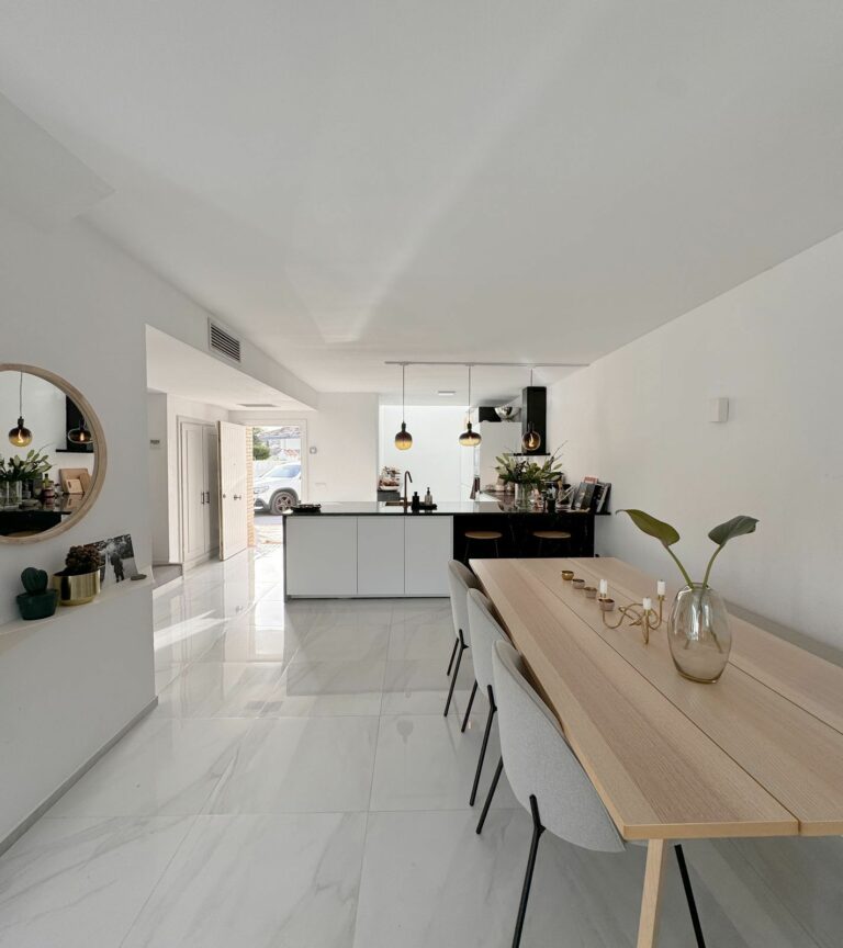 fed3b22bb8a0f2ab0bc08d3eef18902c - 1