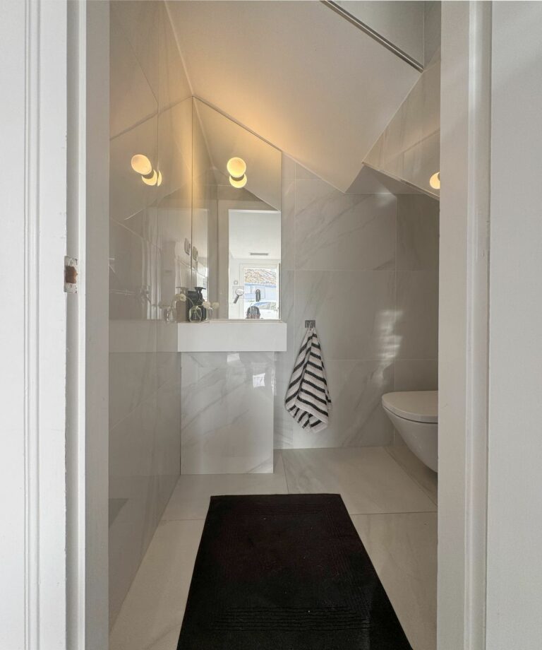 fed3b22bb8a0f2ab0bc08d3eef18902c - 11