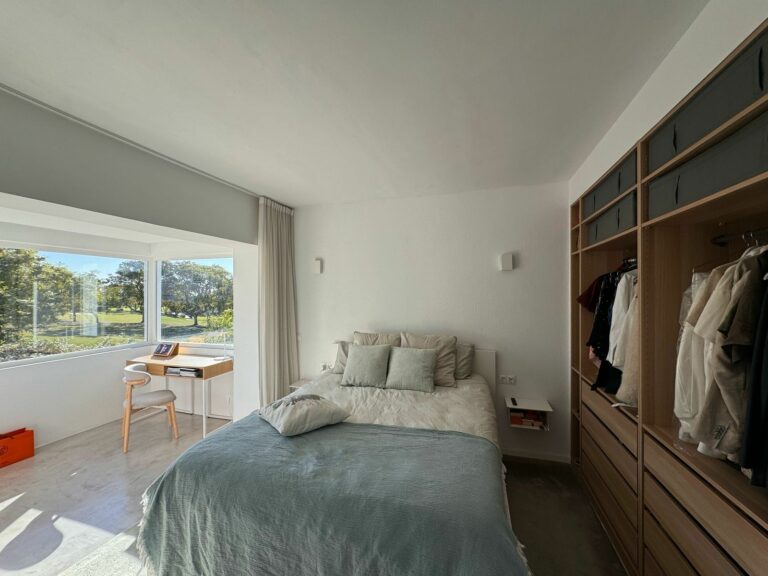 fed3b22bb8a0f2ab0bc08d3eef18902c - 4