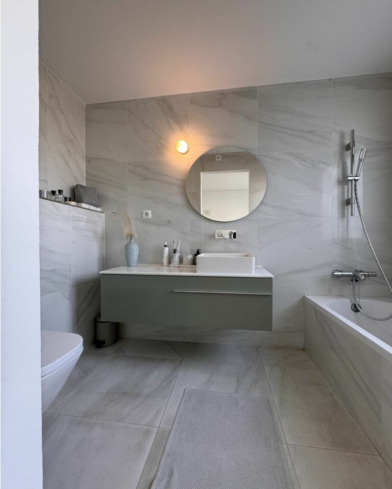 fed3b22bb8a0f2ab0bc08d3eef18902c - 5