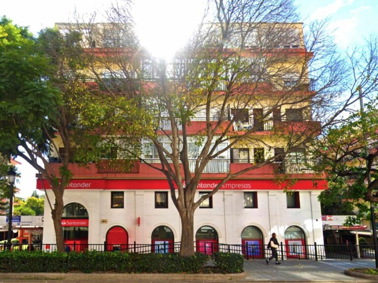 ff121a3d6116eddd162b5778951e4a41 - 1