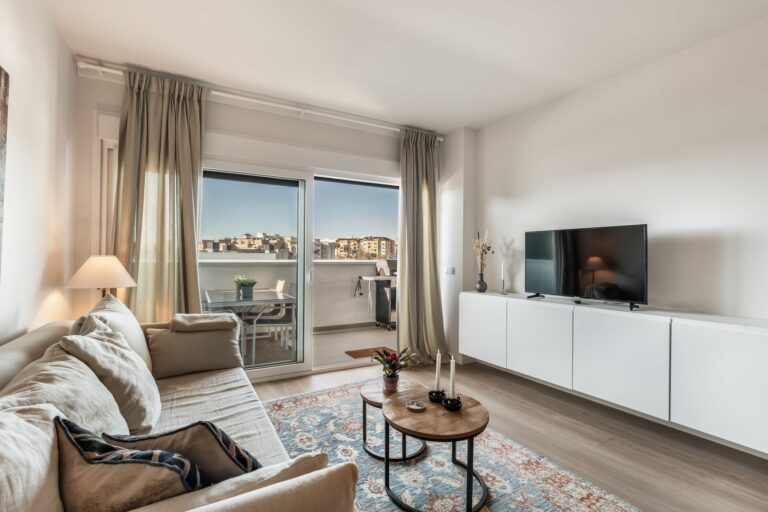 ffe6ed55d335f1c3f65beaef9f417caa - 12