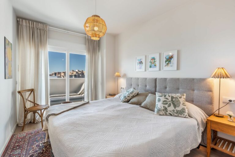 ffe6ed55d335f1c3f65beaef9f417caa - 14