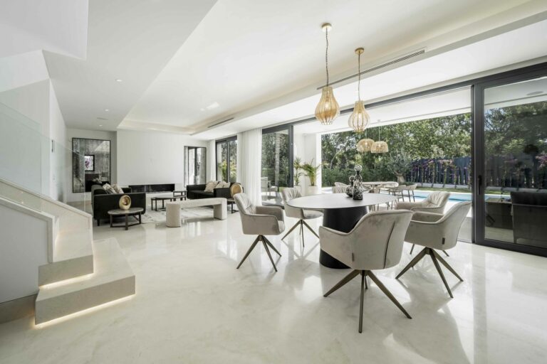 008ea3be18d24c671ad7e4df5c36321b - 3