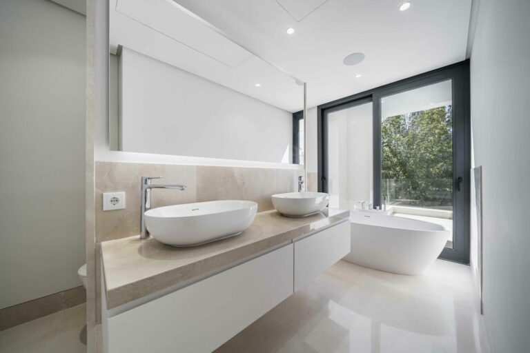 008ea3be18d24c671ad7e4df5c36321b - 8