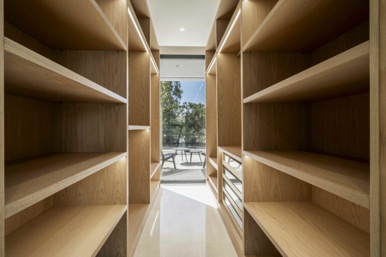 008ea3be18d24c671ad7e4df5c36321b - 9