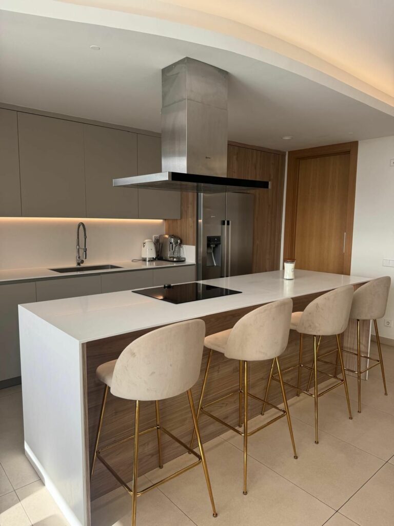 00dc26c3ab0e7b4160b06972fb3c26fa - 4