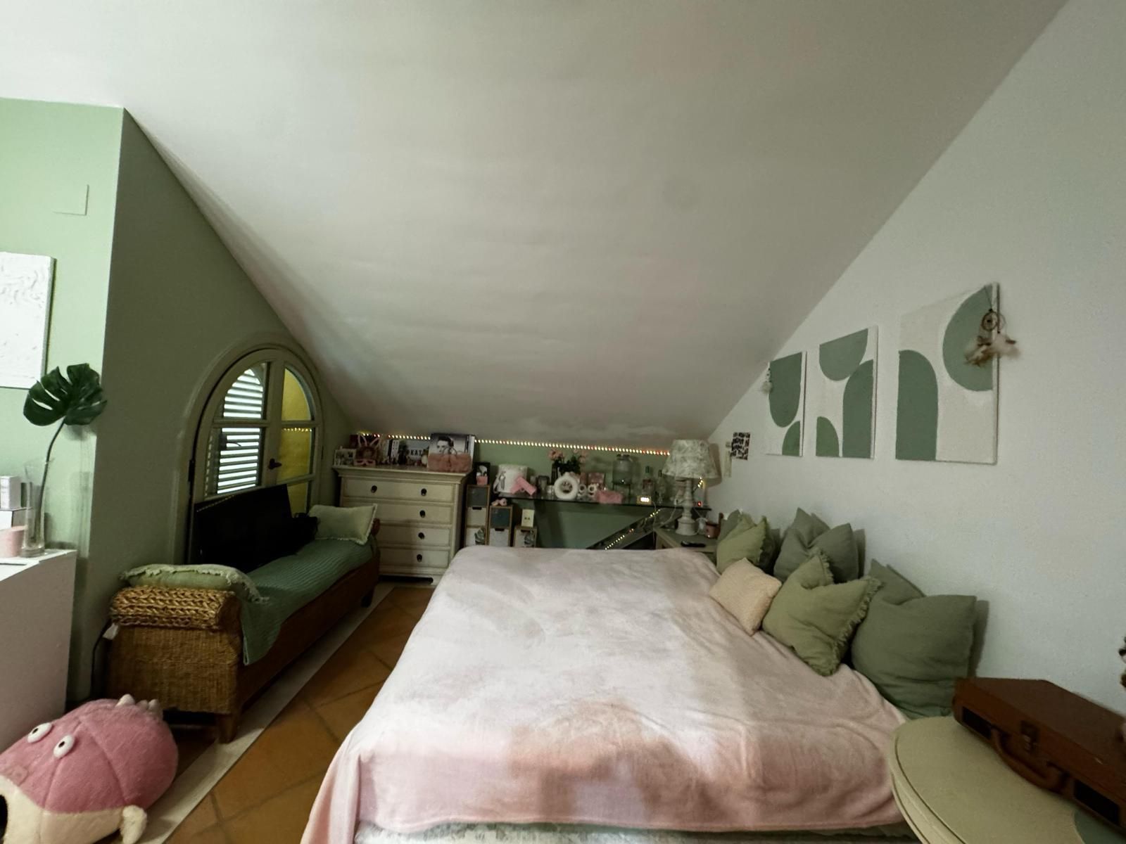 01a48f47b3ae1d556fd57ceeb1005974 - 11