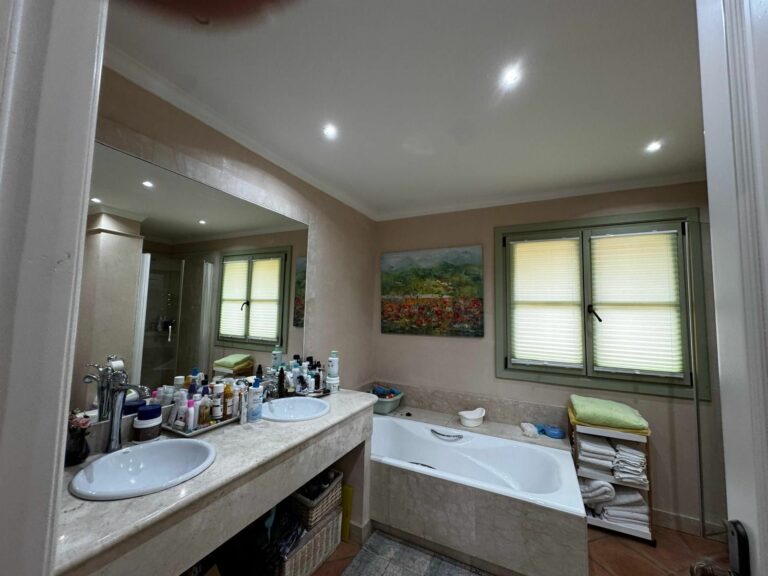 01a48f47b3ae1d556fd57ceeb1005974 - 8