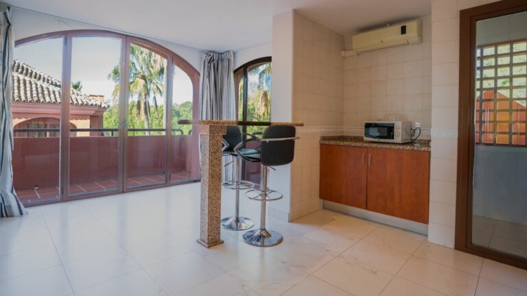 02329a0585759e59dc719d92844a6fd8 - 5