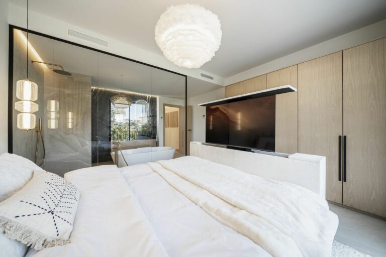 03955cd0c9cbeaa298e229d09a6cd52b - 12