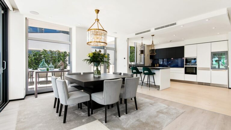 03e3d68932df814bea03782a43bd5826 - 10