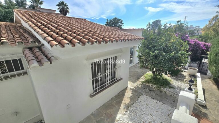 03f1f2a5546df98c2b4338b87fda76e4 - 10