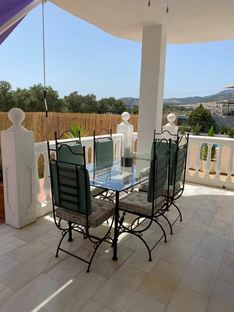 0412d4bb23075f6fa216459272827bbd - 14