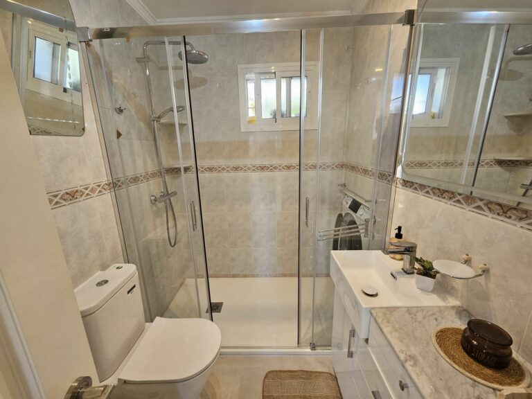 0589c5b718f32a37a40d85c4fd2560b1 - 8