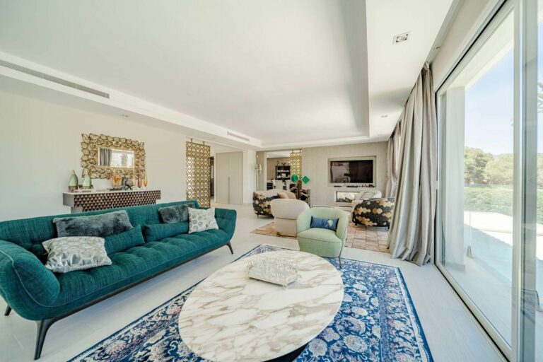 05f2d5b52d14b480c91ba079cc35fb77 - 9