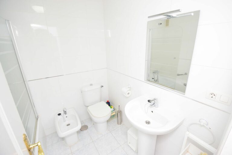 06079e9e793febb2352cdd1d6efbc8f3 - 13