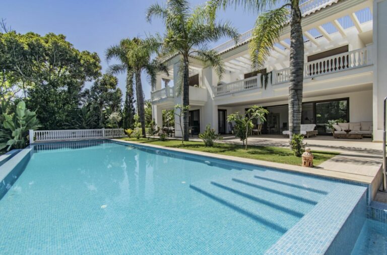 06a9dd8ad80d5a382e3ded05b275b349 - 1