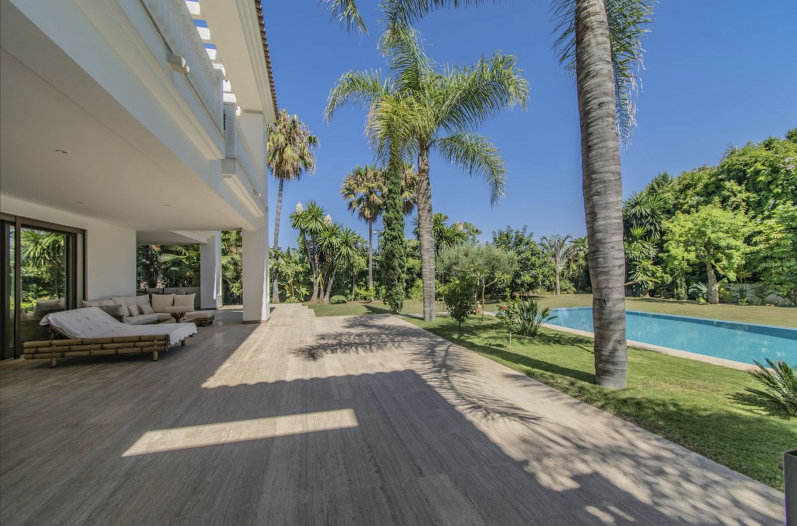 06a9dd8ad80d5a382e3ded05b275b349 - 9