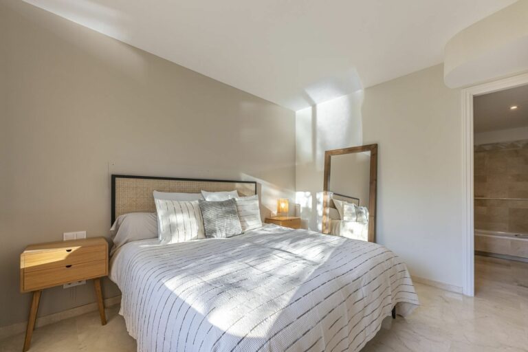 06fa9ed9eff0b76cd27a446c9e1d7ad1 - 15