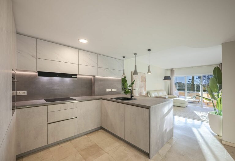 06fa9ed9eff0b76cd27a446c9e1d7ad1 - 7