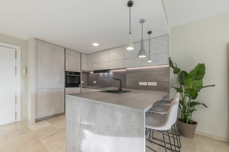 06fa9ed9eff0b76cd27a446c9e1d7ad1 - 9