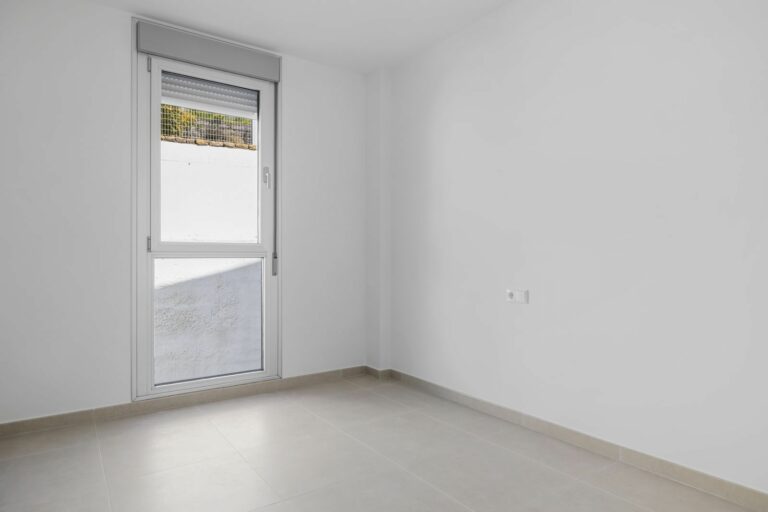 078c72fd6d379246e14e29109843d931 - 15