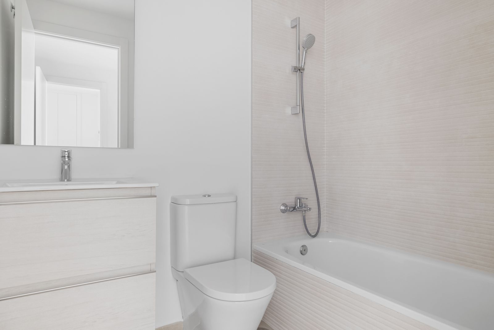 078c72fd6d379246e14e29109843d931 - 16