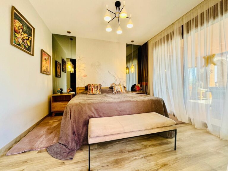 08c749e8c6bbe6c3fd385241fc55101b - 12