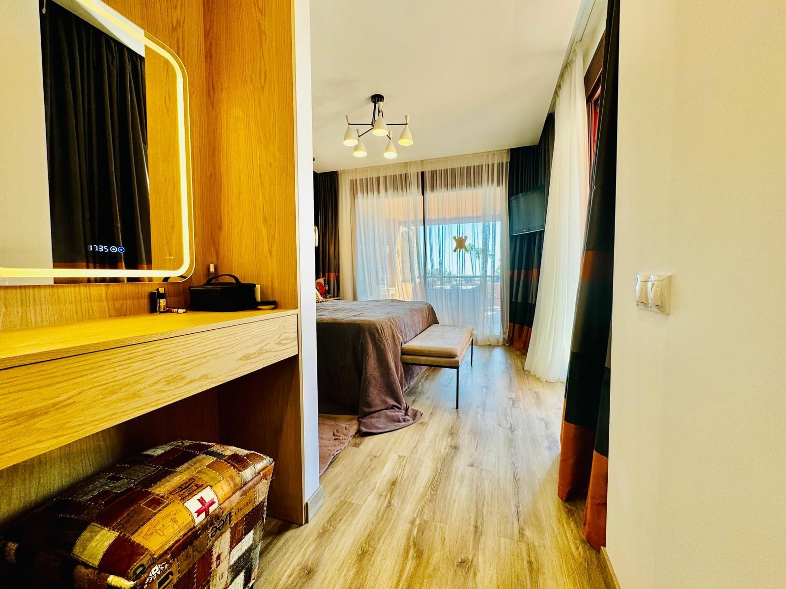 08c749e8c6bbe6c3fd385241fc55101b - 13