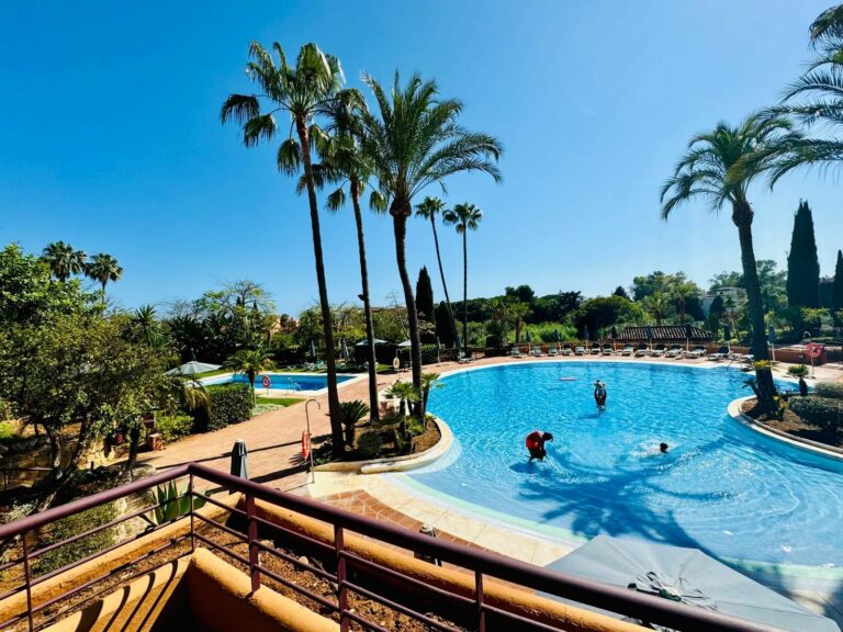 08c749e8c6bbe6c3fd385241fc55101b - 2