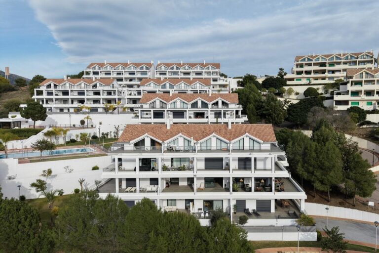 0916edd171cd00b00f3aaf73f72ccc17 - 1