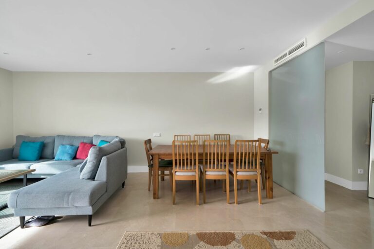 0916edd171cd00b00f3aaf73f72ccc17 - 12