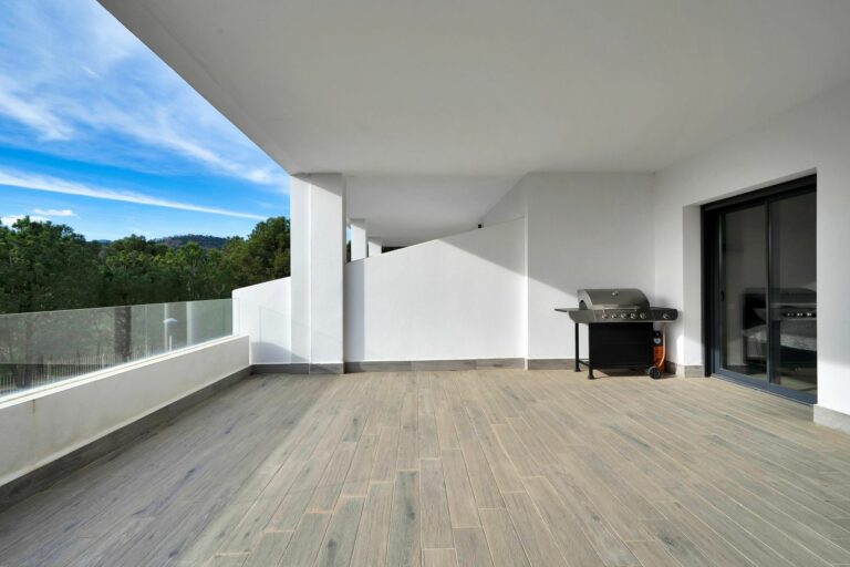 0916edd171cd00b00f3aaf73f72ccc17 - 15