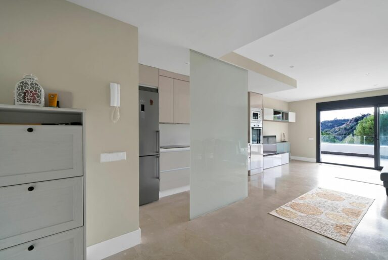 0916edd171cd00b00f3aaf73f72ccc17 - 4