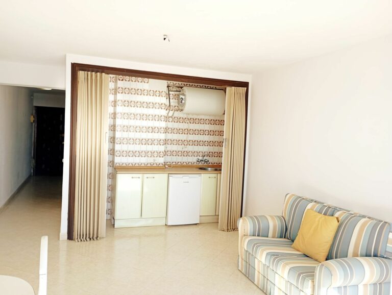 0bfe9c57cdc6466e53a3a1628cfa9827 - 8