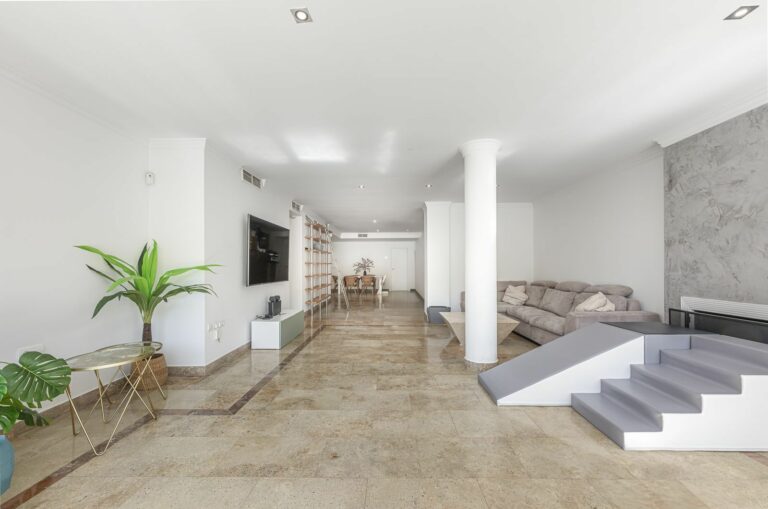 0c691b9d8e2929a24d1675a7f1d83b62 - 4