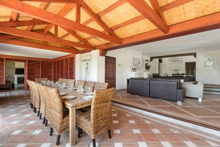 0c95f256ba08643ddd49c1a7ae1cd0a0 - 11