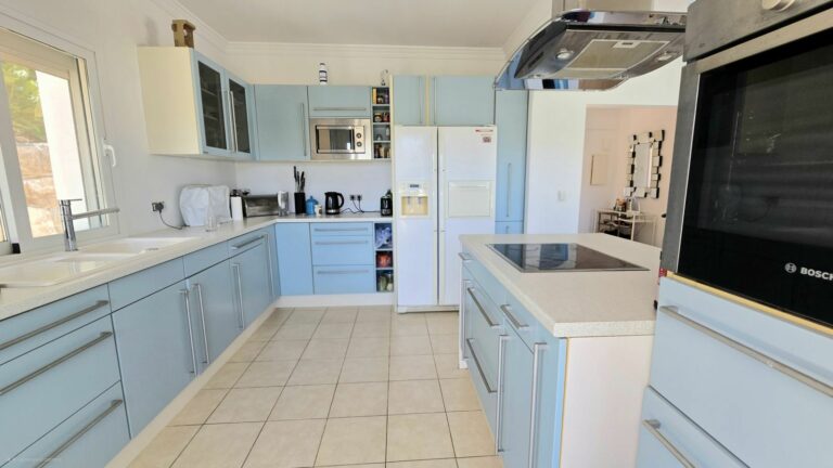 0c9b5b9628e27bcc218e5935a553ba44 - 8