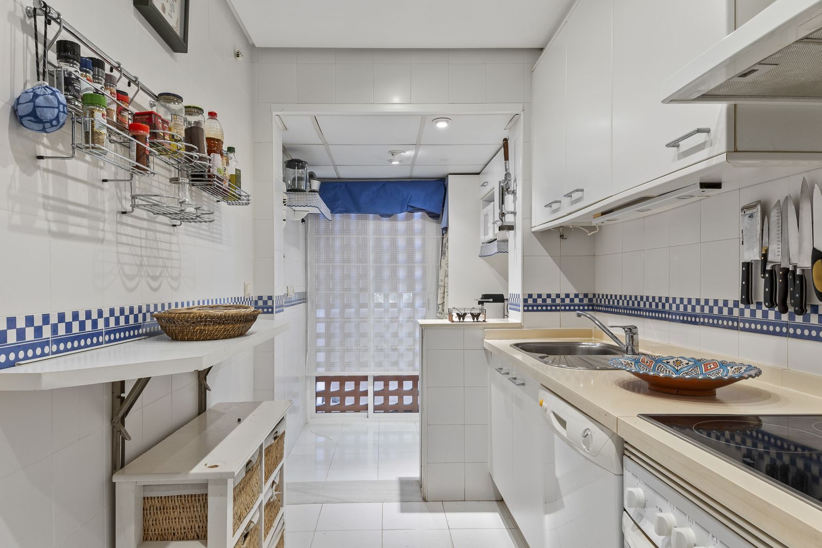 0ca553b58d6135921255a328e6ba534b - 14