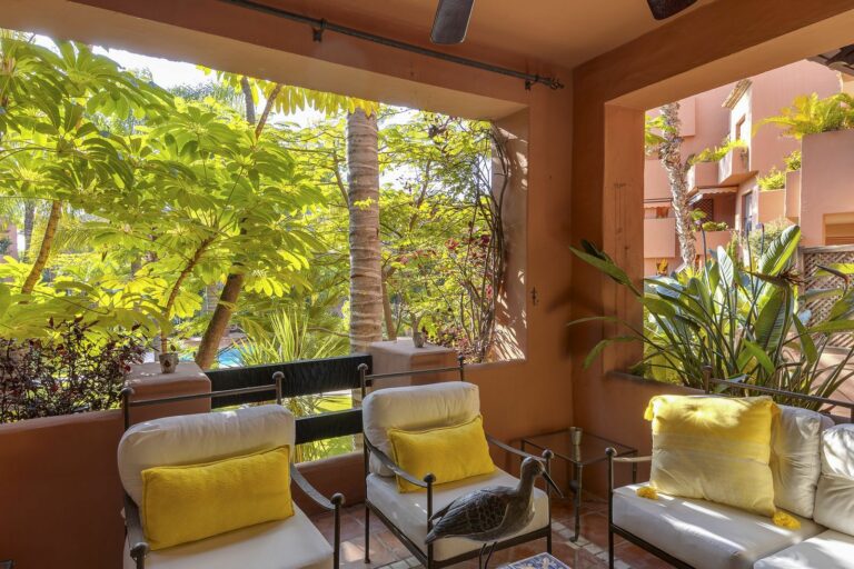 0ca553b58d6135921255a328e6ba534b - 8