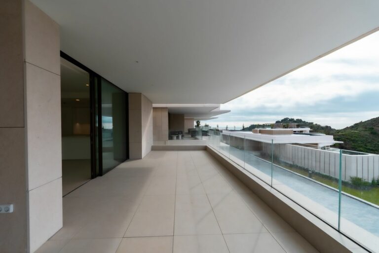 0d0a26fdb1a38d3ee5a46c88fe430375 - 1