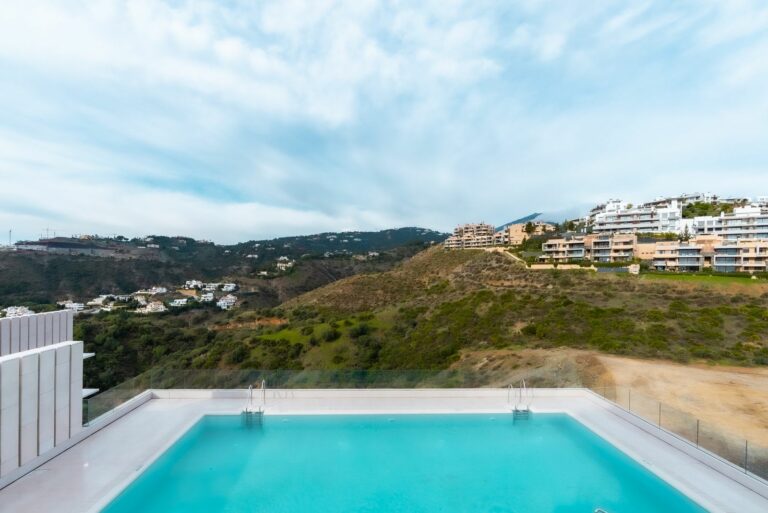 0d0a26fdb1a38d3ee5a46c88fe430375 - 2