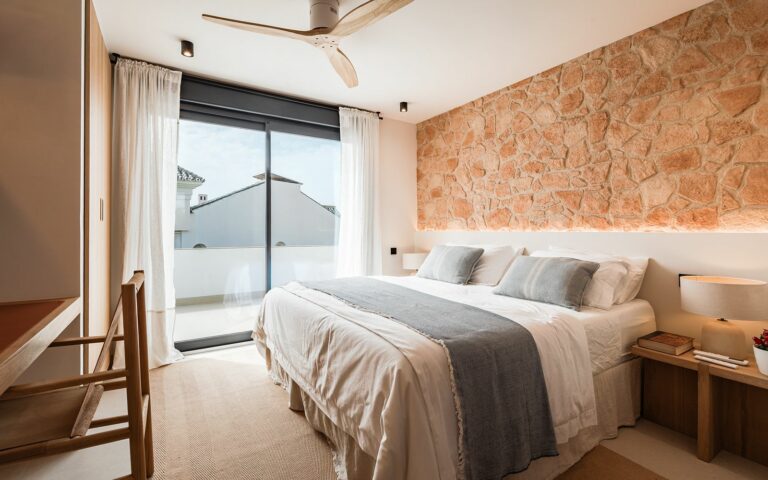 0deb0c6e8a722b9185f7713011acbb3b - 12