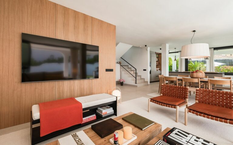 0deb0c6e8a722b9185f7713011acbb3b - 2