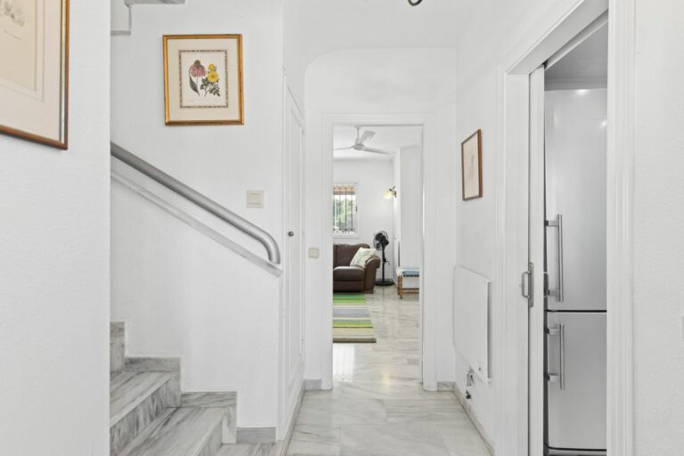 0e40e35986ba31a7ac6a32f04f0d16fc - 6