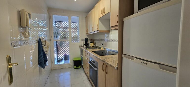 0ebf214550a523fe6d88ee2ef9aa31cf - 12