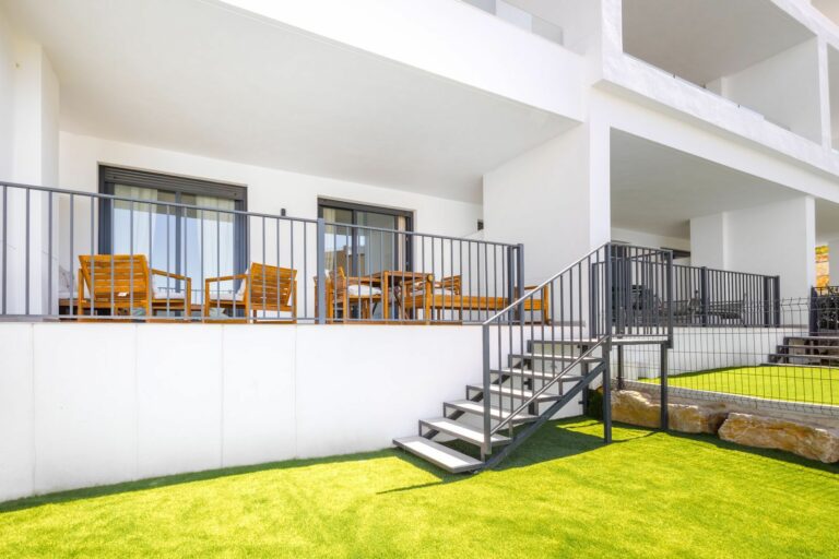 0fed2f91944458c390e7f7e5169020d5 - 4